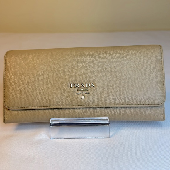 Prada Saffiano Leather Long Wallet Beige w/ Pink Leather Interior Holds phone - Picture 3 of 14